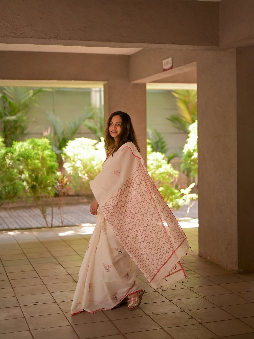 Soft Linen Digital Batik Print Saree with Blouse-Pink