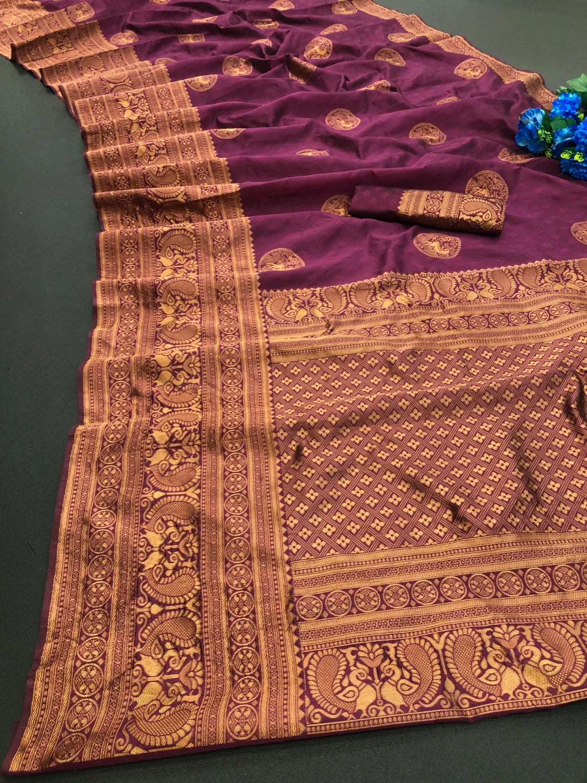 Buy Kanchipuram Silk Sarees Online – Bridal & Festive Wear