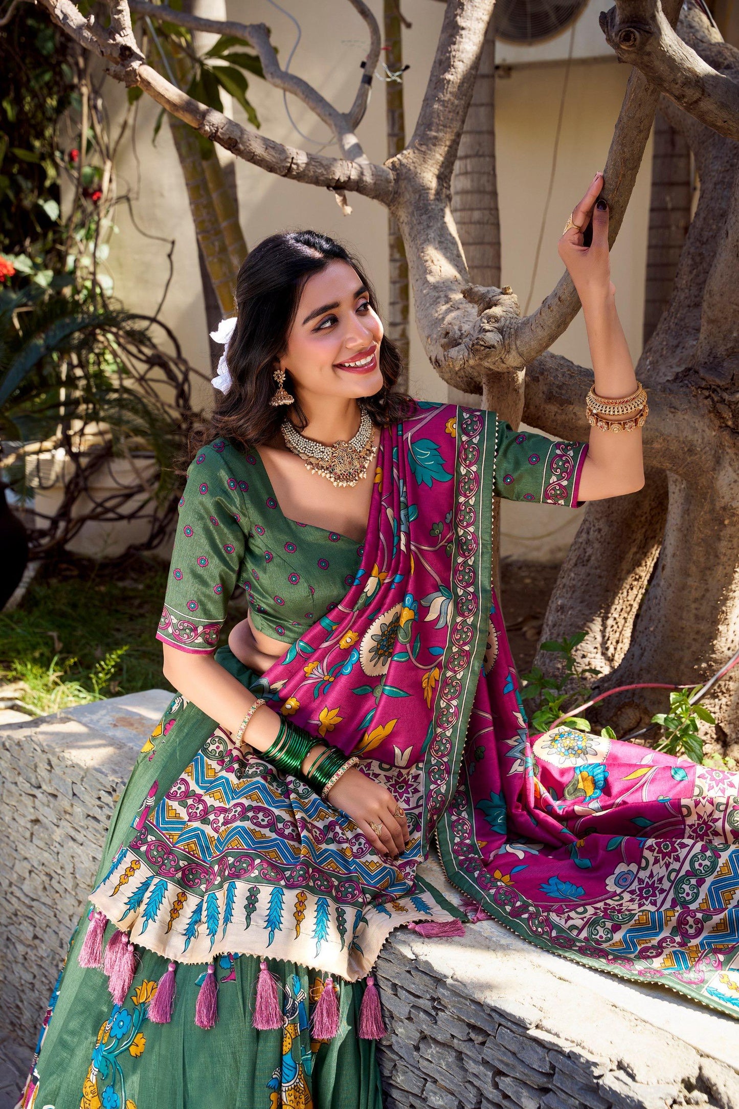 Traditional Kalamkari Lehenga Choli in Tussar Silk – Green Lehenga & Pink Dupatta