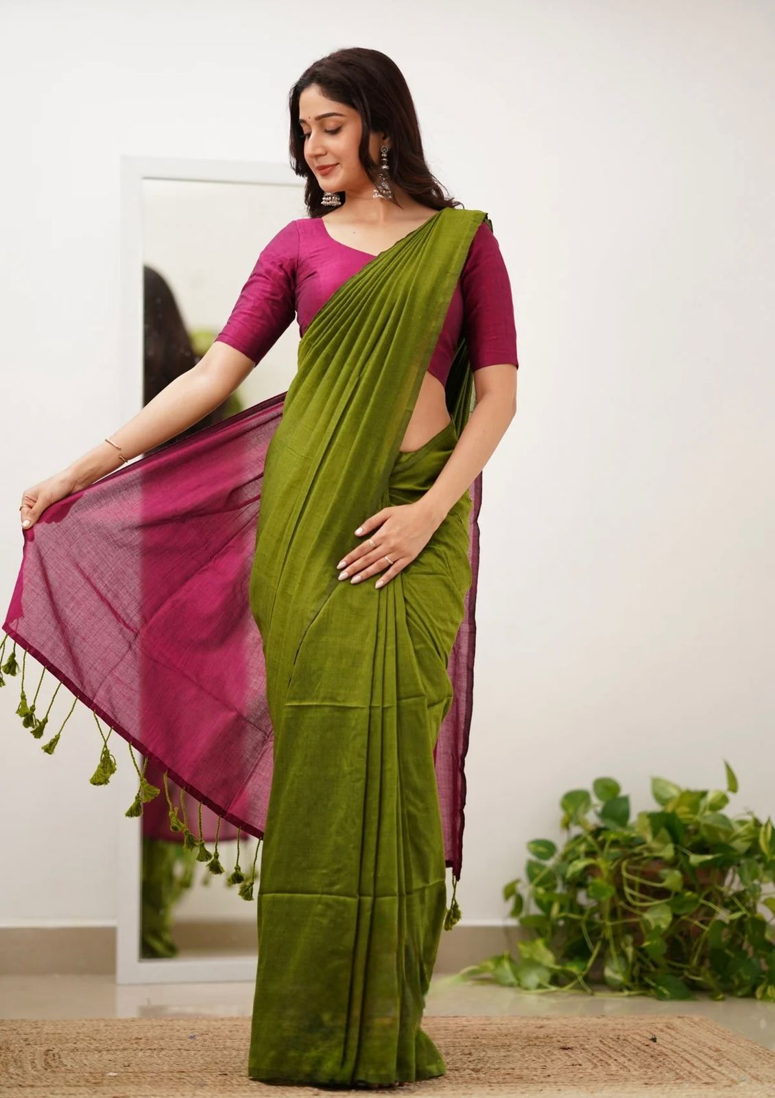 Beautiful Mal Cotton Saree in Mehendi Green with Magenta Contrast Blouse