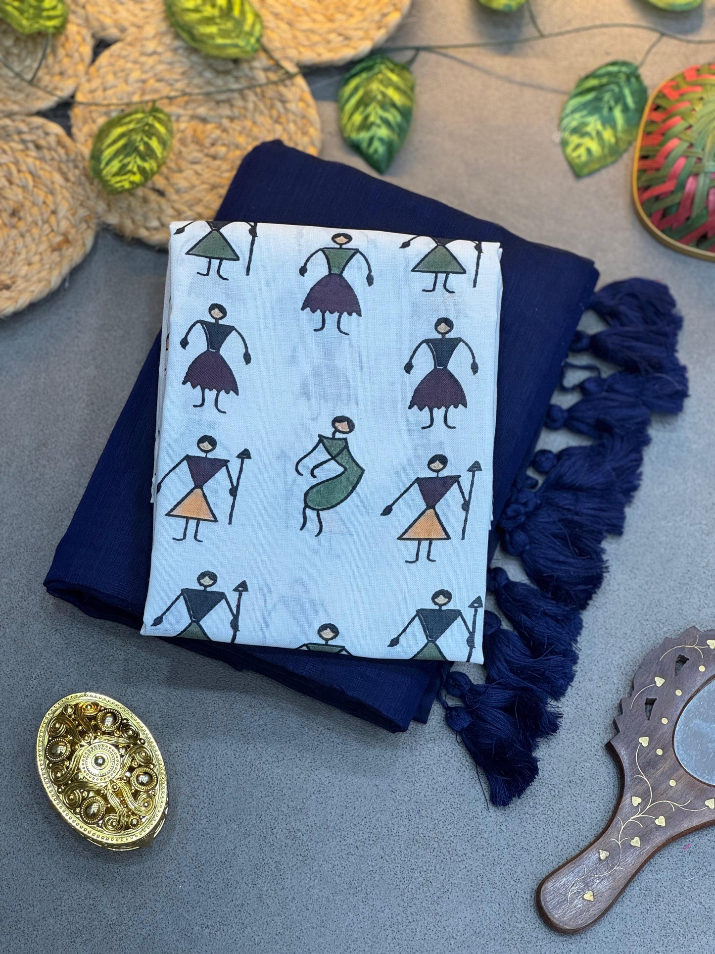 Elegant Navy Blue Chanderi Saree with White Kalamkari Print Blouse – Handloom Collection