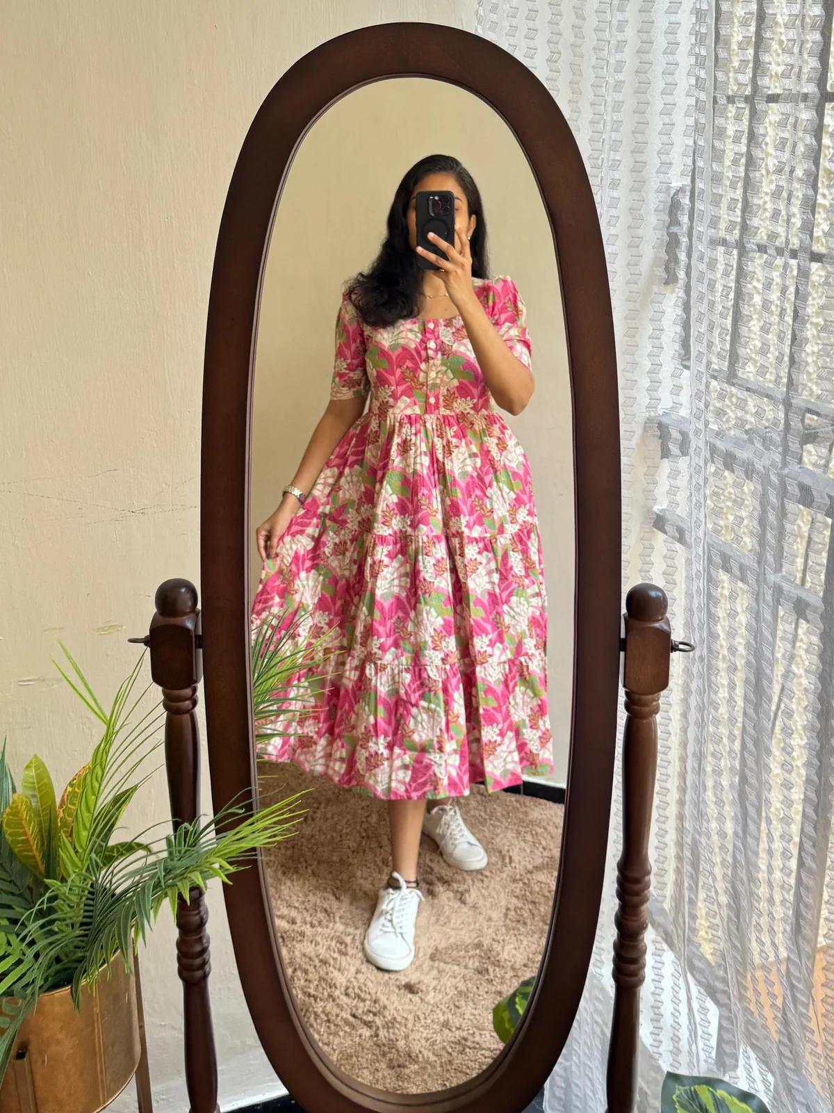 Stylish Everyday Outfit Pink Ladies Cotton Printed Dress with Lining