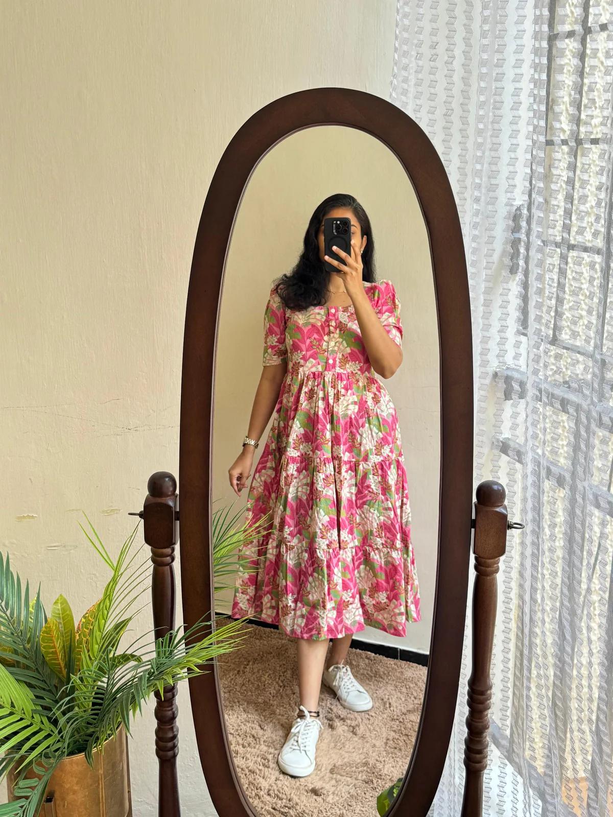Stylish Everyday Outfit Pink Ladies Cotton Printed Dress with Lining