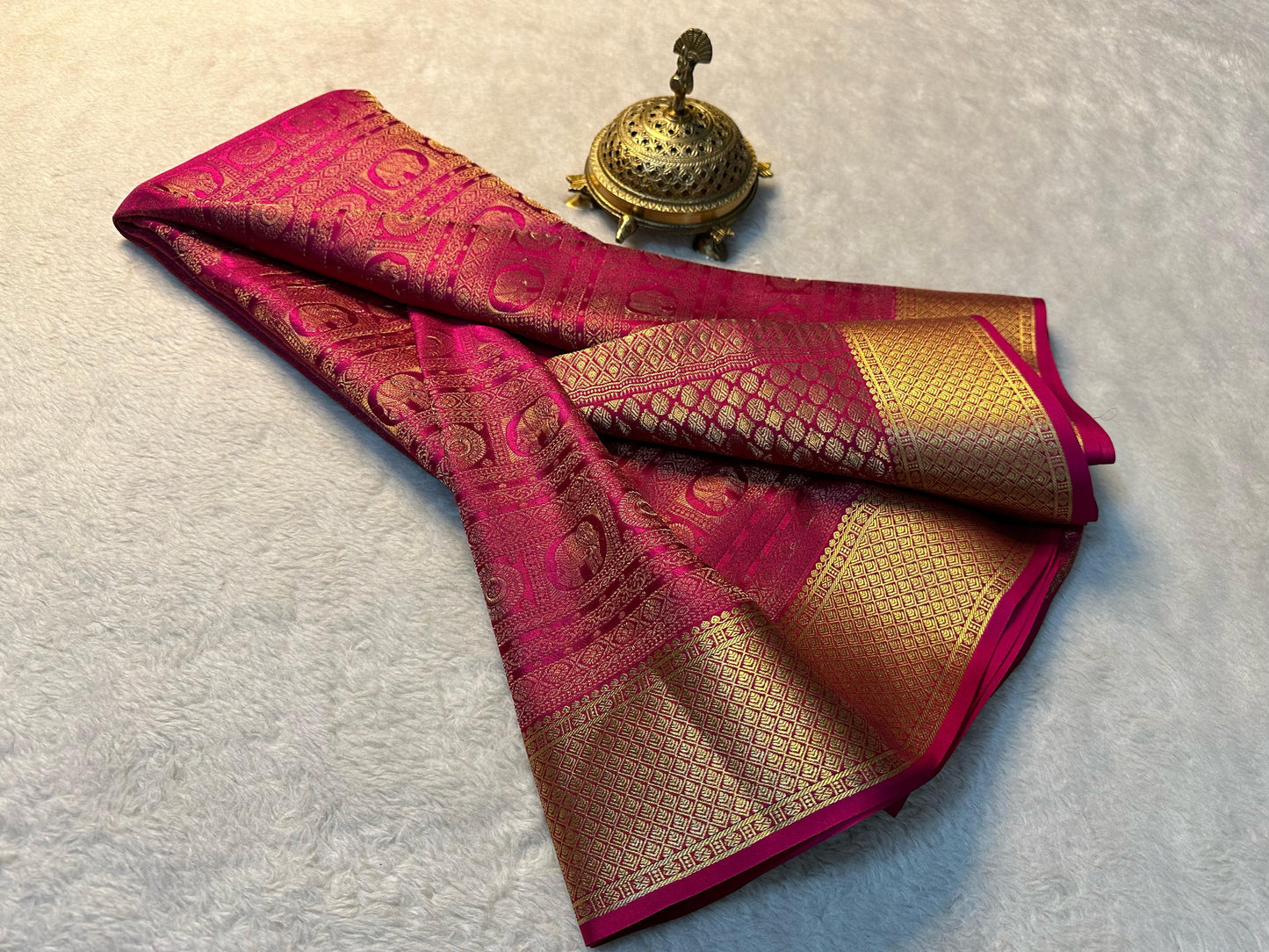 Pure Brocade Mysore Silk Saree with Rich Zari Weaving & Jacquard Blouse-Pink