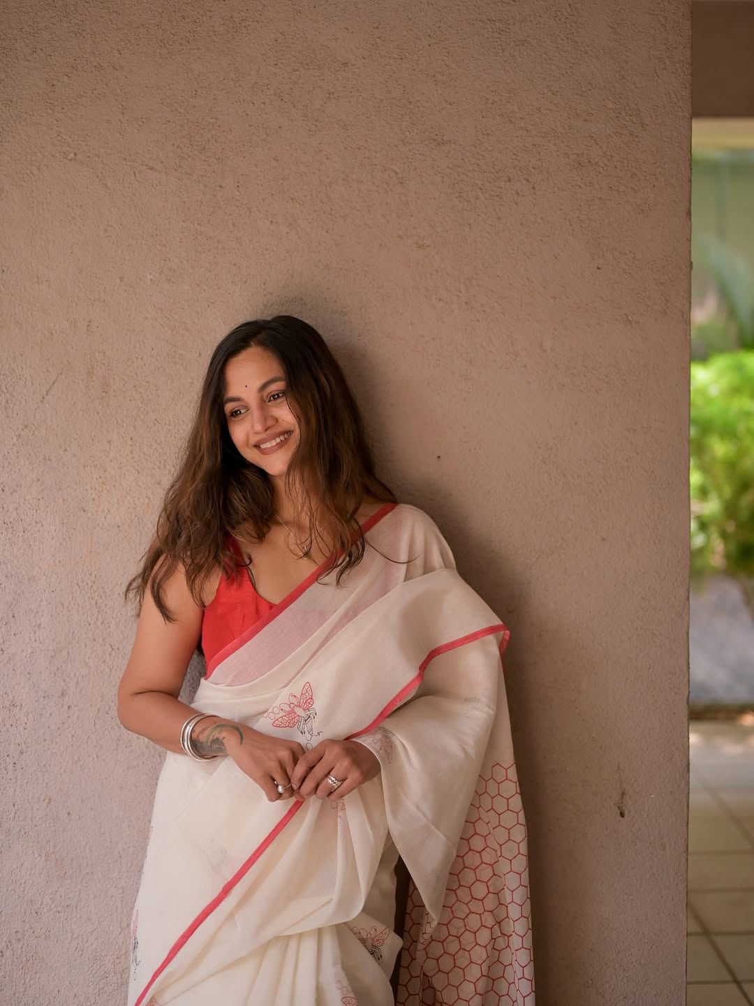 Soft Linen Digital Batik Print Saree with Blouse-Pink