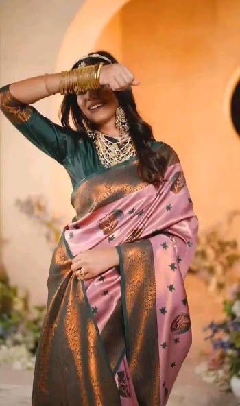 Premium Banarasi Silk Saree – Light Pink & Dark Green Traditional Zari Weave