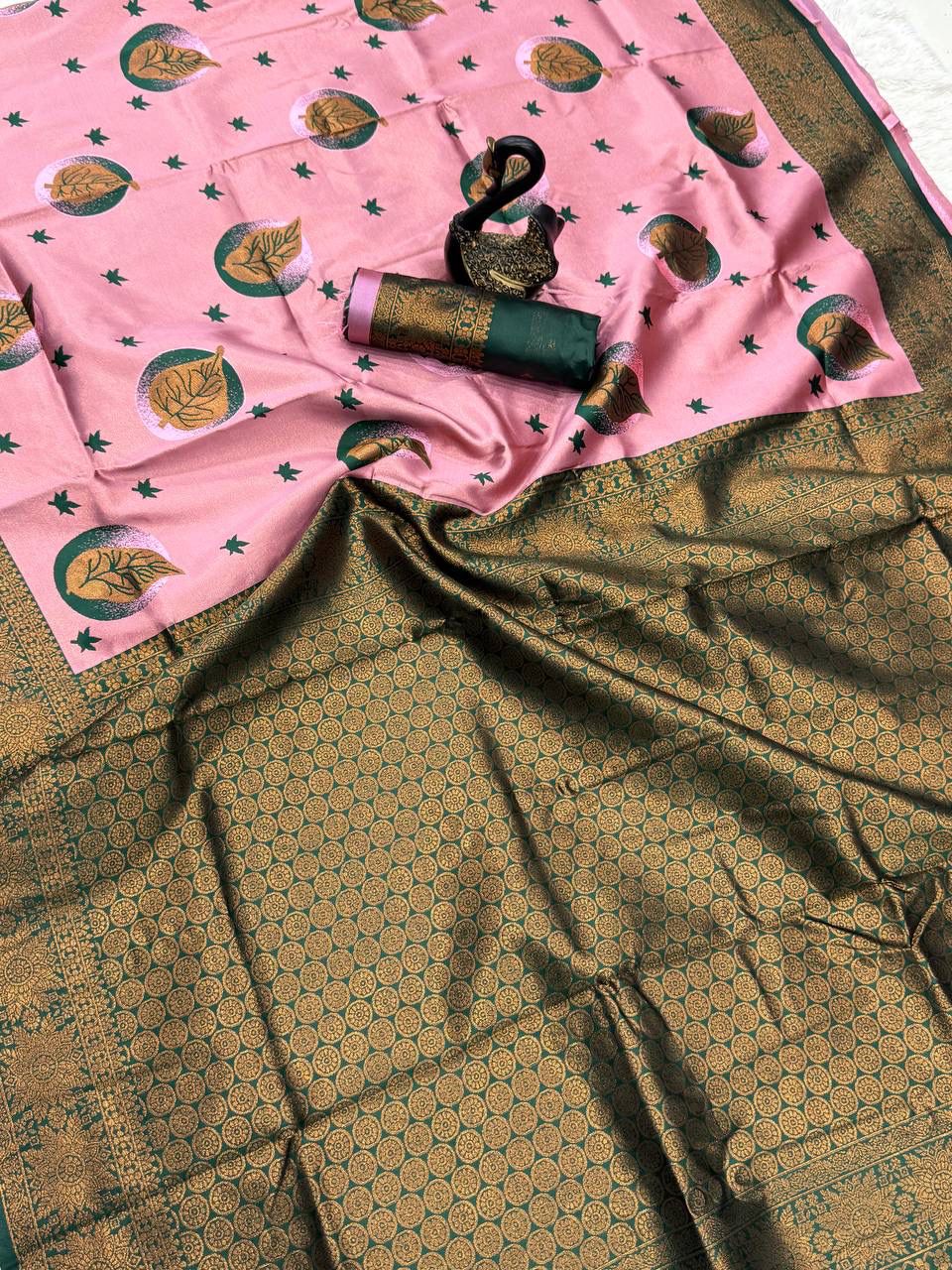 Premium Banarasi Silk Saree – Light Pink & Dark Green Traditional Zari Weave